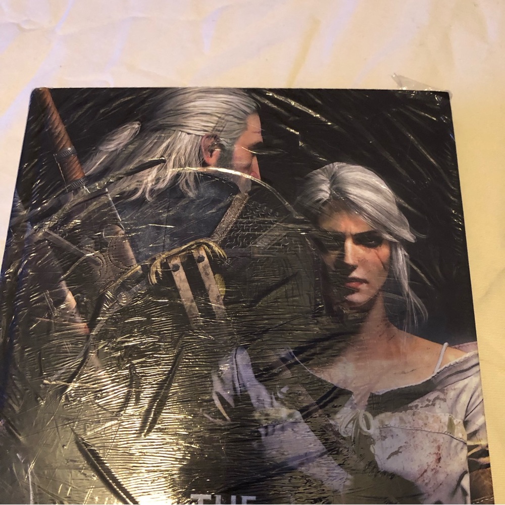 The Witcher WILD HUNT Complete Edition Collector’s Guide - Picture 3 of 13